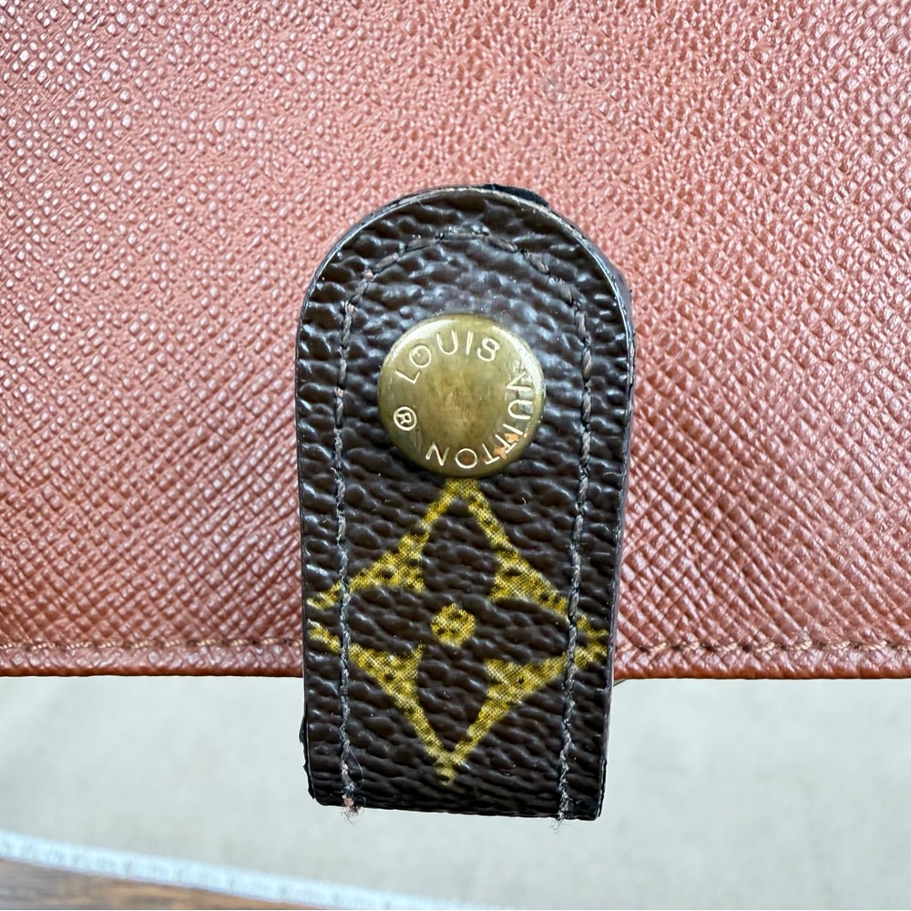 Louis Vuitton Monogram Kisslock Wallet Vintage Coin Purse - Picture 16 of 16